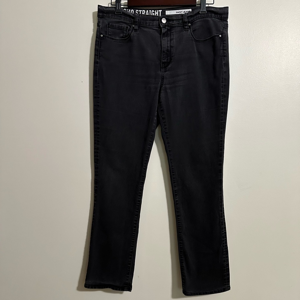DKNY Jeans 5-Pocket Straight Leg Black Distressed Wash Mid-Rise Jeans, Size 8